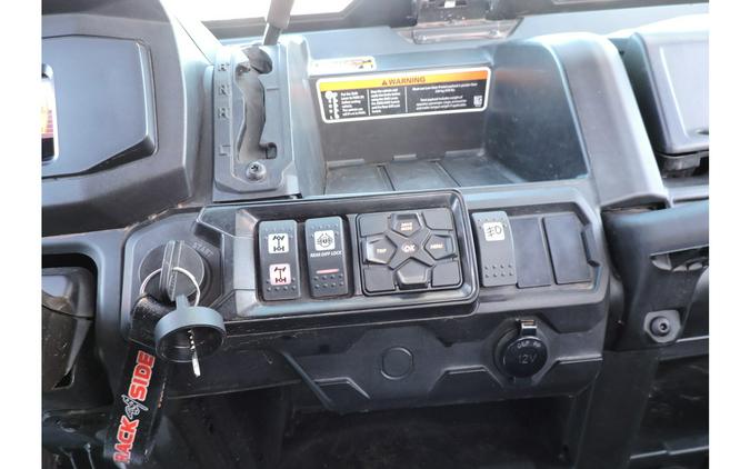 2023 Can-Am Defender XT HD9