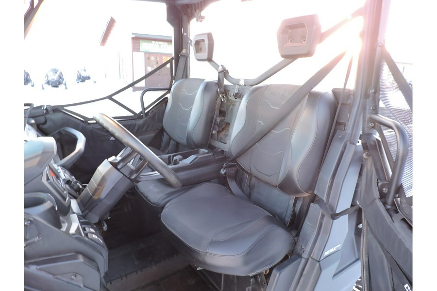 2023 Can-Am Defender XT HD9