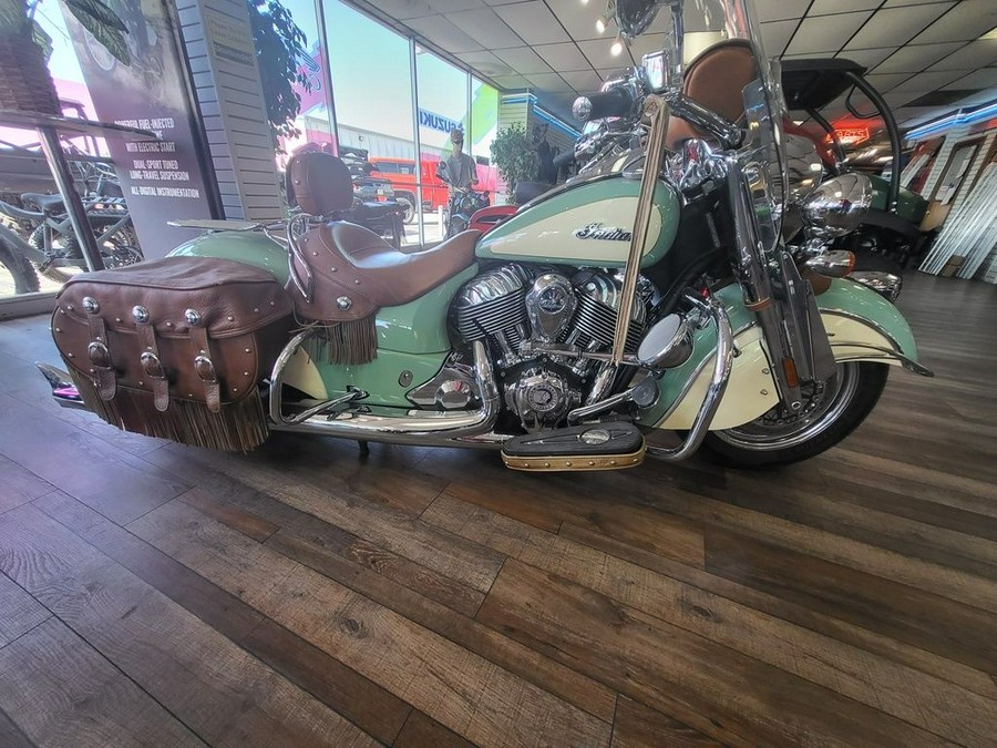 2015 Indian Motorcycle® Chief® Vintage Willow Green/Ivory Cream