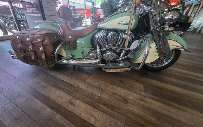 2015 Indian Motorcycle® Chief® Vintage Willow Green/Ivory Cream