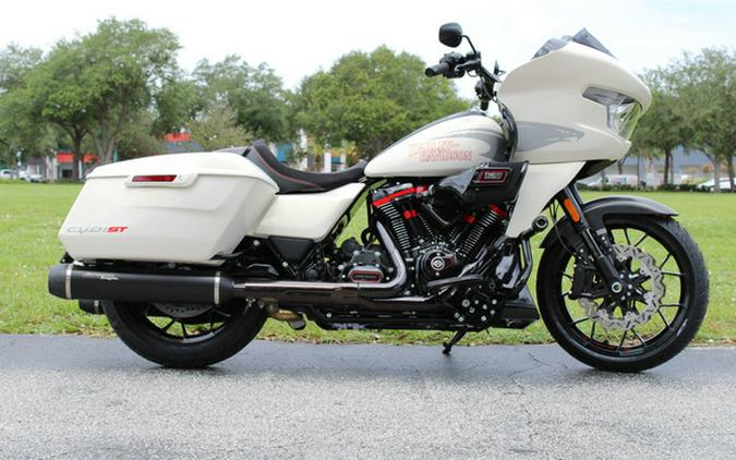 2024 Harley-Davidson CVO Road Glide ST Review [13 Fast Facts]