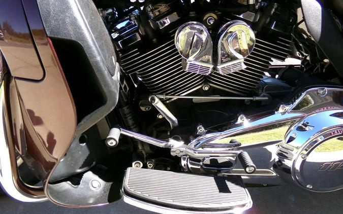 2019 Harley-Davidson® FLHTCUTG - Tri Glide® Ultra