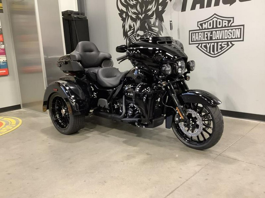 2025 Harley-Davidson® FLHTCUTG - Tri Glide® Ultra