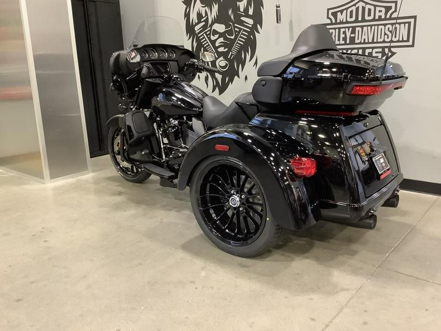 2025 Harley-Davidson® FLHTCUTG - Tri Glide® Ultra