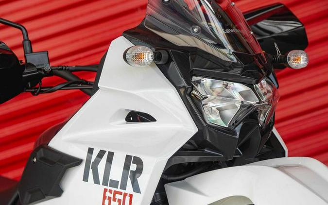 2025 Kawasaki KLR®650 Pearl Crystal White/Metallic Carbon Gray
