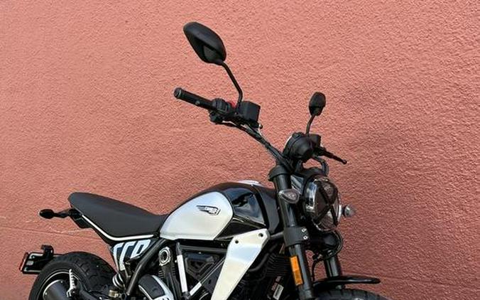 2024 Ducati Scrambler Icon (2G) Black