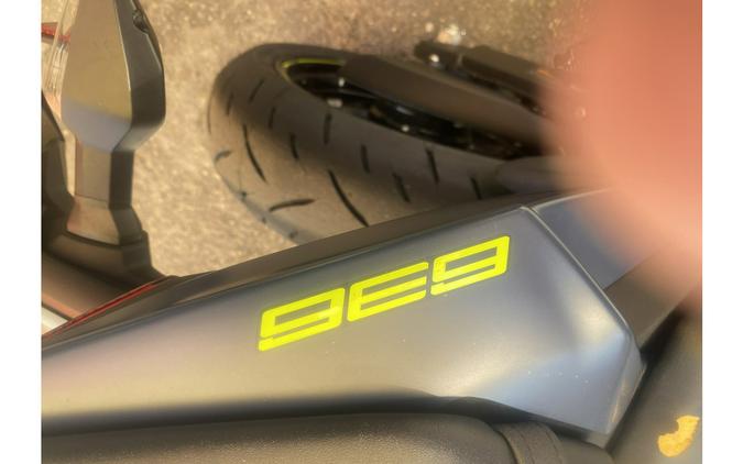 2022 Ninja® ZX™-6R KRT Edition - Kawasaki