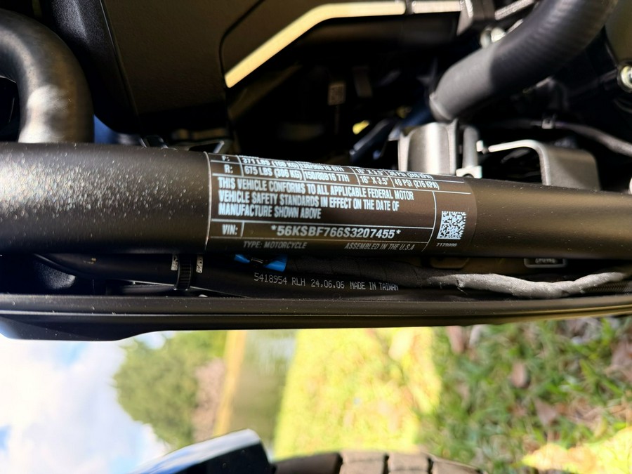 2025 Indian Scout® Bobber Limited +Tech