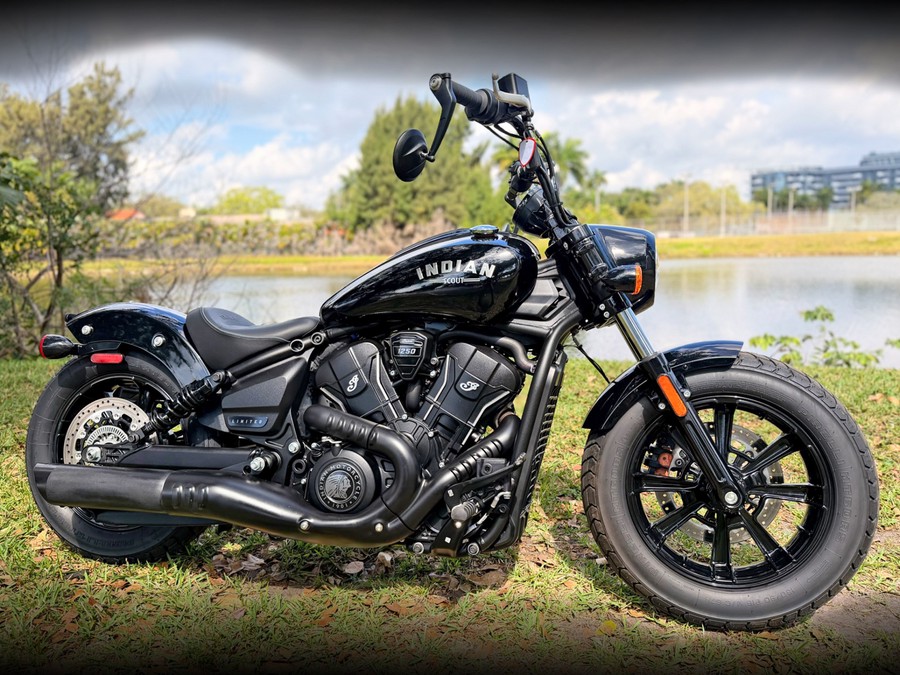 2025 Indian Scout® Bobber Limited +Tech