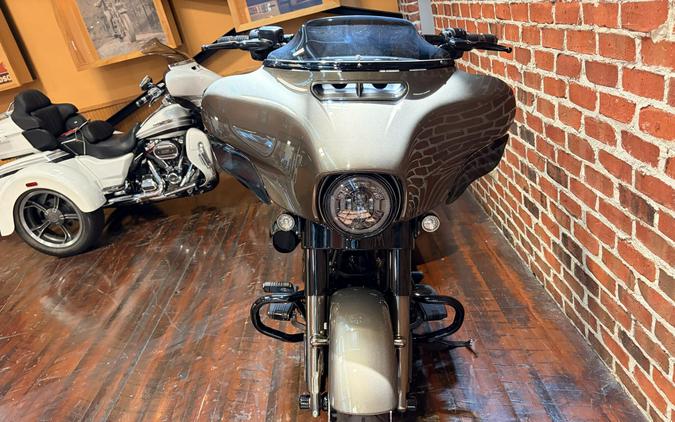 FLHXSE 2021 CVO Street Glide