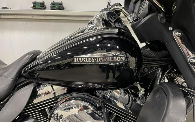 2014 Harley-Davidson® FLHTCU - Electra Glide® Ultra Classic®