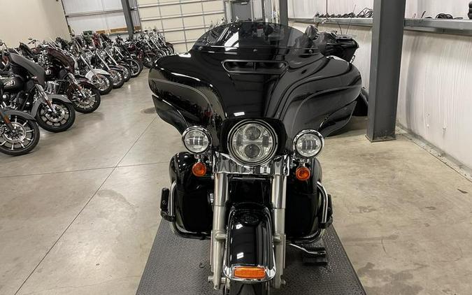 2014 Harley-Davidson® FLHTCU - Electra Glide® Ultra Classic®