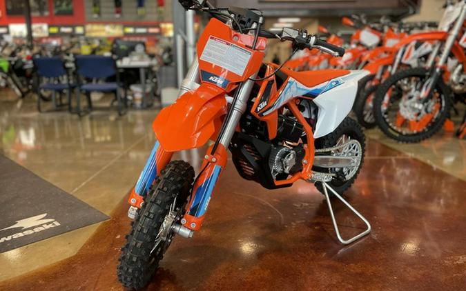 2024 KTM SX-E 3