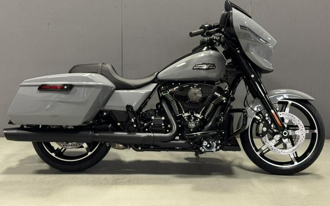 FLHX 2026 Street Glide®