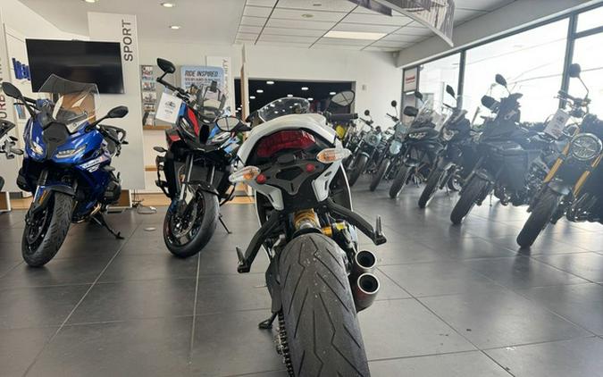 2017 Ducati SuperSport S Star White Silk Red