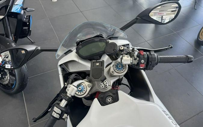 2017 Ducati SuperSport S Star White Silk Red