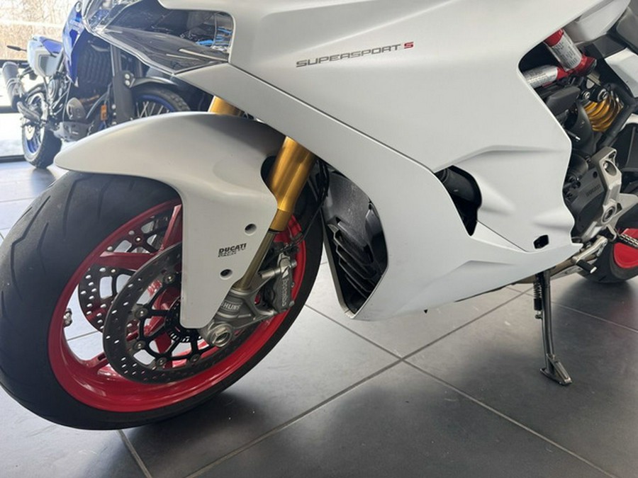 2017 Ducati SuperSport S Star White Silk Red