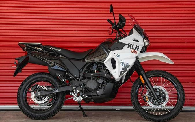 2025 Kawasaki KLR®650 Pearl Crystal White/Metallic Carbon Gray