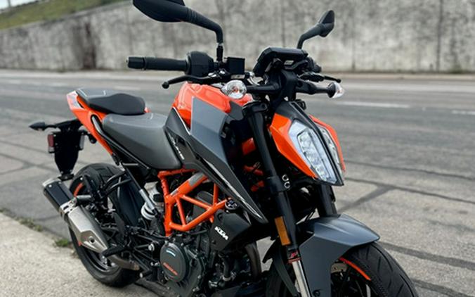 2023 KTM Duke 390