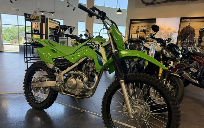 2027 Kawasaki KLX® 140R F