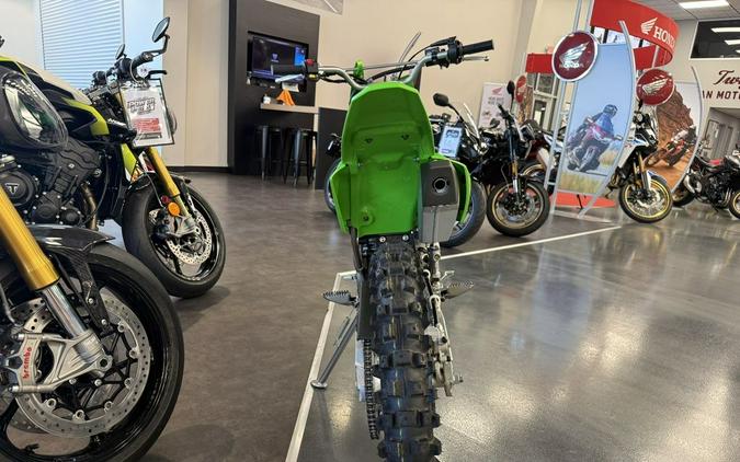 2027 Kawasaki KLX® 140R F