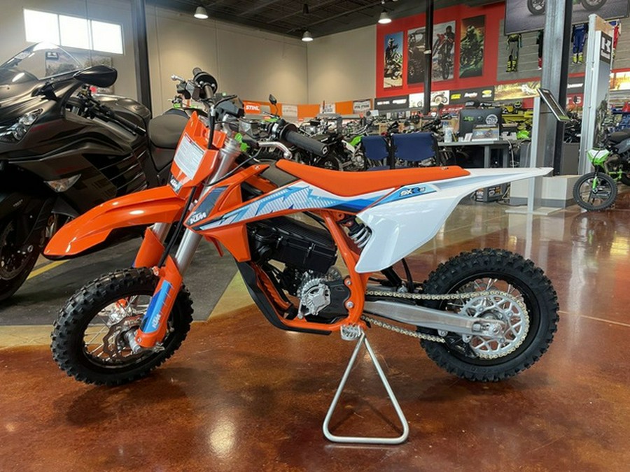 2024 KTM SX-E 3