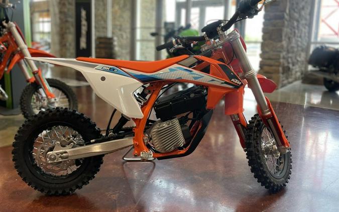 2024 KTM SX-E 3