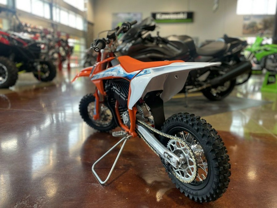 2024 KTM SX-E 3