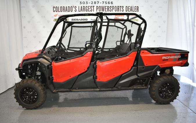 2023 Honda Pioneer 1000-6 Crew Deluxe