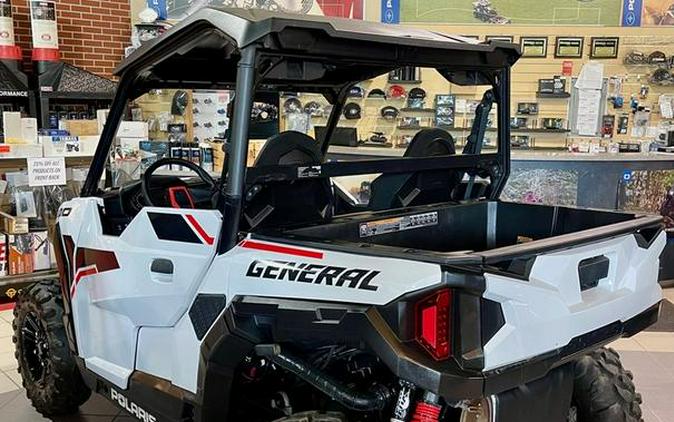 2021 Polaris® General 1000 Deluxe Ride Command