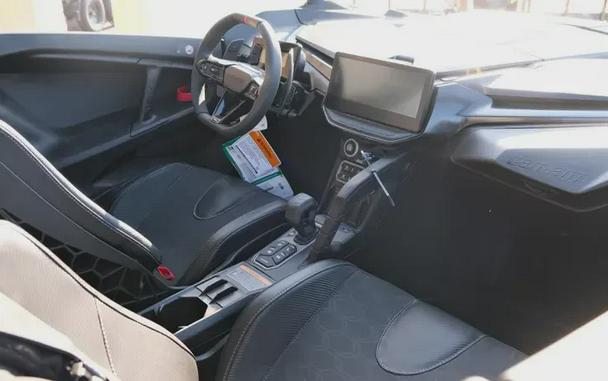 2026 CAN-AM MAVERICK R X RS WITH SMARTSHOX 999T DCT