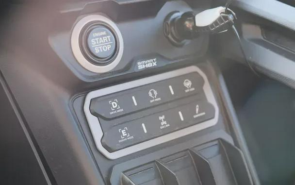 2026 CAN-AM MAVERICK R X RS WITH SMARTSHOX 999T DCT