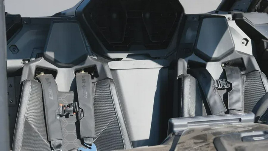 2026 CAN-AM MAVERICK R X RS WITH SMARTSHOX 999T DCT