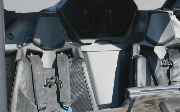 2026 CAN-AM MAVERICK R X RS WITH SMARTSHOX 999T DCT