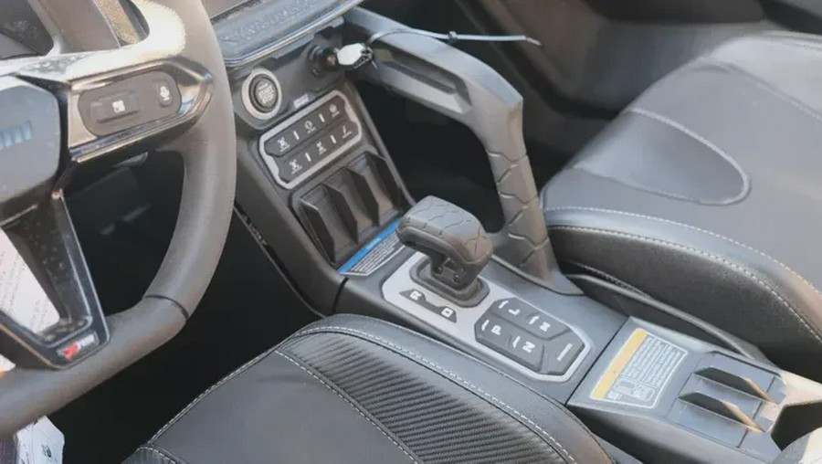 2026 CAN-AM MAVERICK R X RS WITH SMARTSHOX 999T DCT