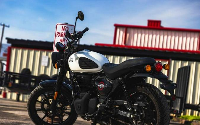 2023 Royal Enfield Hunter 350 Dapper White
