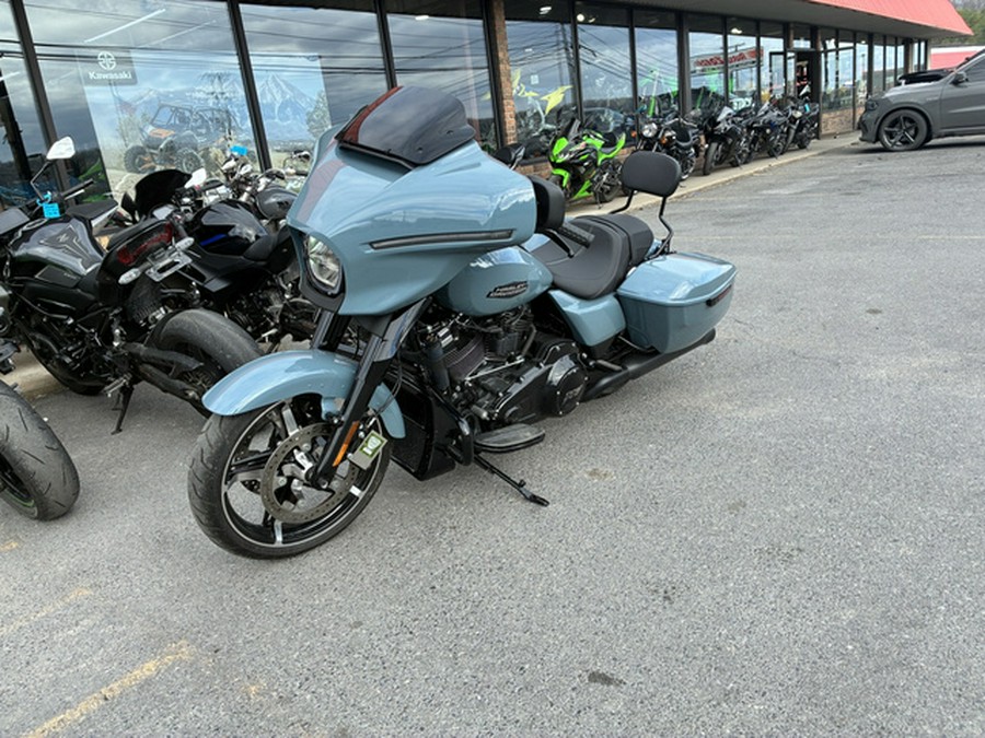 2024 Harley-Davidson FLHX