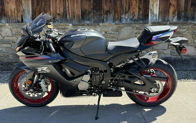 2026 Suzuki GSX-R600 Candy Daring Red / Metallic Matte Black No 2
