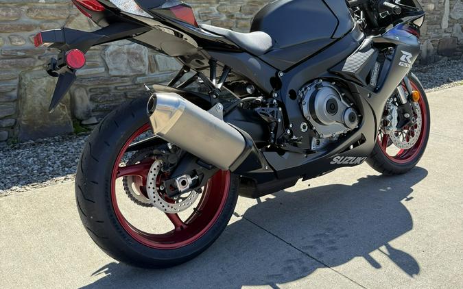 2026 Suzuki GSX-R600 Candy Daring Red / Metallic Matte Black No 2