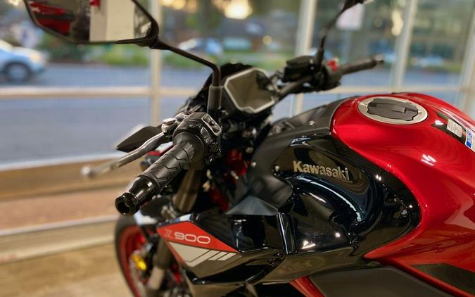 2024 Kawasaki Z900 ABS Candy Persimmon Red/Ebony