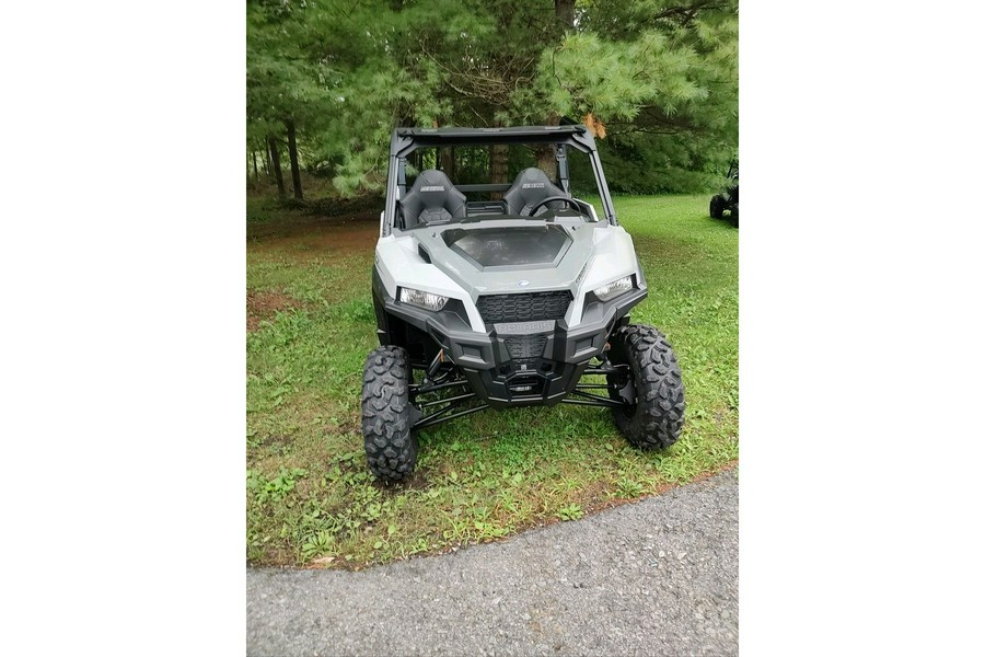 2024 Polaris Industries GENERAL® 1000 Sport