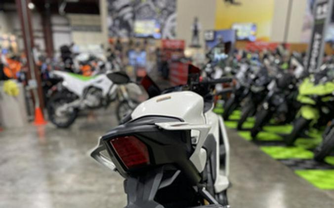 2026 Yamaha YZF R3 70Th Anniversary Edition