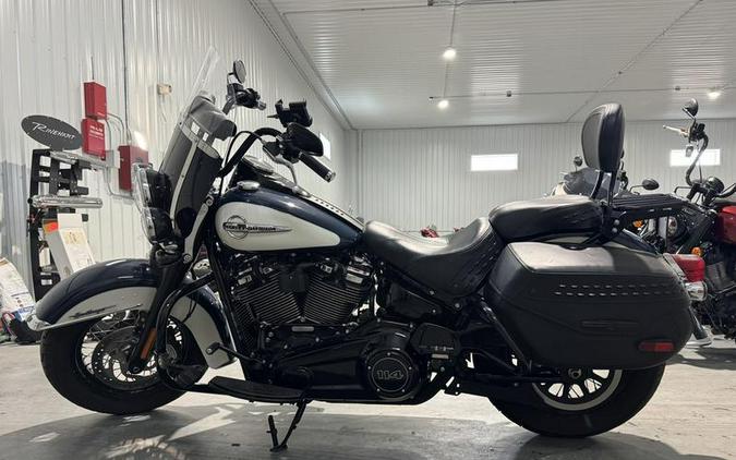 2019 Harley-Davidson® FLHCS - Heritage Classic 114