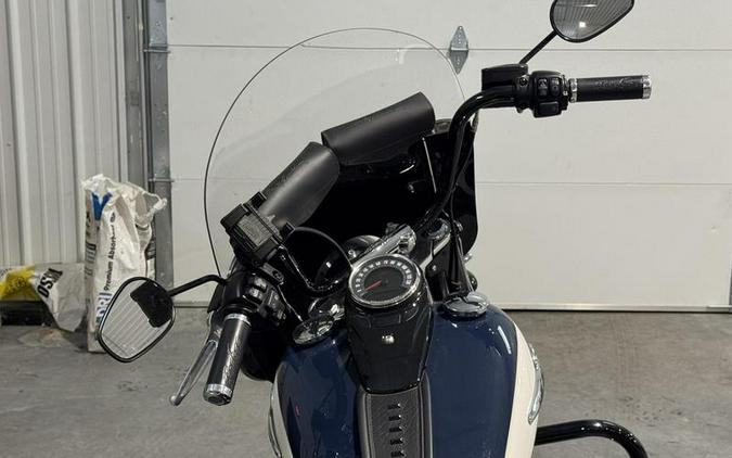 2019 Harley-Davidson® FLHCS - Heritage Classic 114