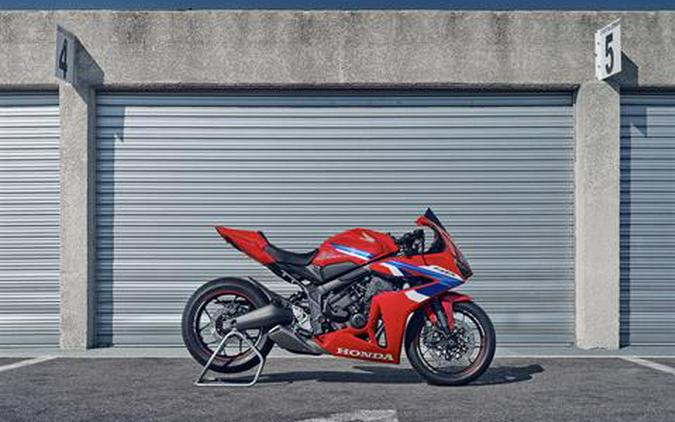 2025 Honda CBR650R E-Clutch