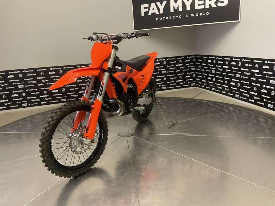 2025 KTM 300 SX - 15710U