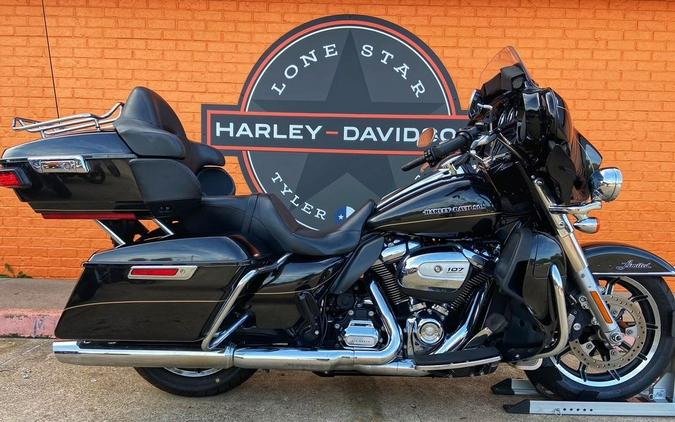 2017 Harley-Davidson® FLHTKL - Ultra Limited Low