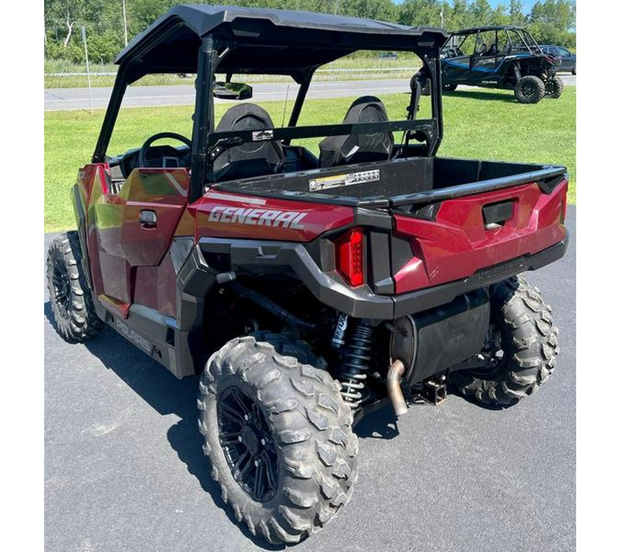 2021 Polaris® General 1000 Deluxe