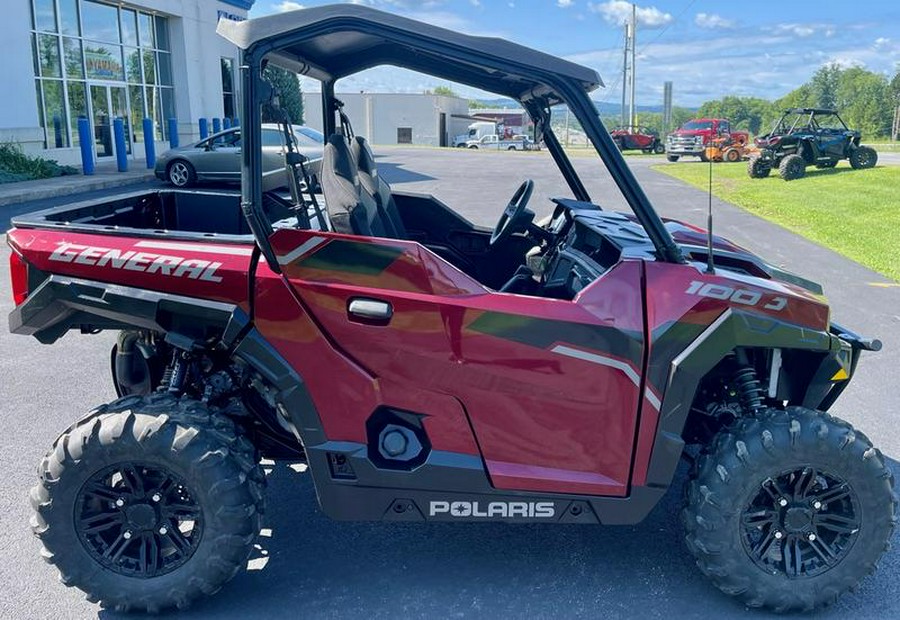 2021 Polaris® General 1000 Deluxe