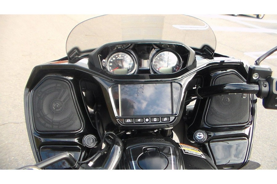 2026 CHALLENGER DH 112, BLK MTLC/BLK CRSTL, 49ST - Indian Motorcycle